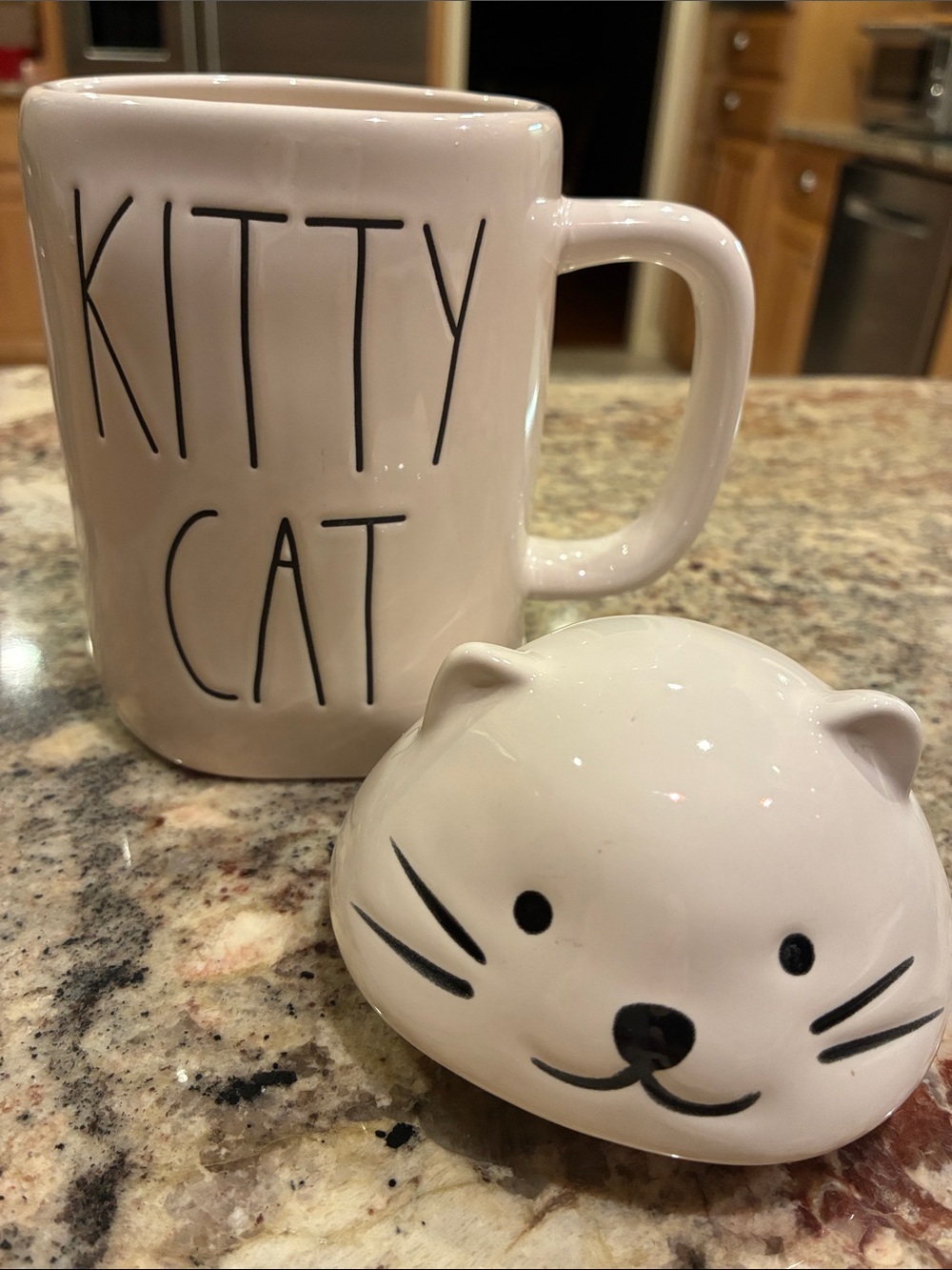 Rae Dunn Kitty Cat Ceramic Mug w/ Cat Kitten Topper - NWOT - Picture 4 of 8